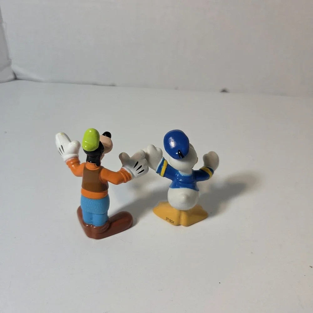2013 Mattel Disney Goofy Donald Duck Figure